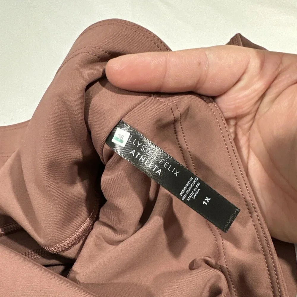 NWT $69‎ Athleta x Allyson Felix [ 1X ] Legend Shortie Shorts Hearth Rose